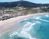 ¿Cuál es la playa más grande de Galicia?
