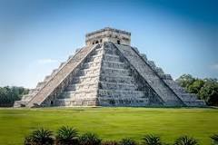 ¿Qué significa la pirámide de los mayas?