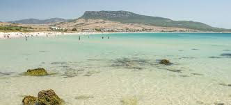¿Cómo se llama la playa de San Fernando en Cádiz?