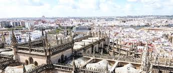 ¿Cómo se llama la plaza más importante de Sevilla?