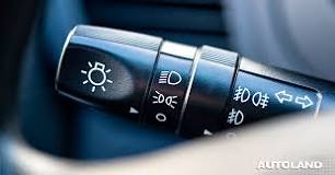 ¿Cómo se llaman las luces de atrás del coche?