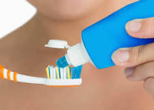 ¿Cómo funciona la pasta dental? Una mirada a su fórmula química - 3 - febrero 21, 2023