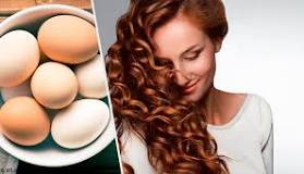 ¿Cuánto tiempo dejar la clara de huevo en el cabello?