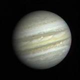 ¿Cuál es el tamaño de Júpiter en relacion a la Tierra?