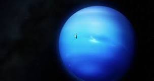 ¿Cuántas horas tarda la luz en llegar a Neptuno?