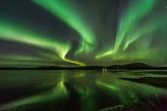 ¿Dónde se presentan auroras boreales y en qué tiempo?