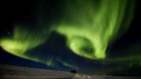¿Cómo se llaman las luces que aparecen en el Polo Norte?