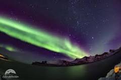 ¿Qué compuestos químicos son los responsables del color de las auroras boreales?