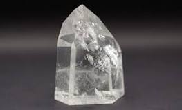 ¿Cómo se llaman las piedras de cristal?