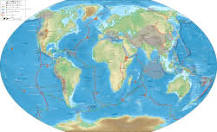la tierra está dividida en continentes y regiones mediante componentes sociales como