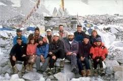 ¿Cuántas personas han llegado a la cima del Everest?