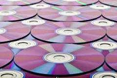 ¿Dónde se tiran los CDs viejos?