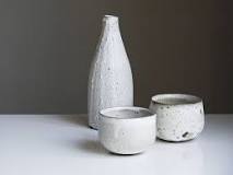 ¿Cuáles son las características de la cerámica?
