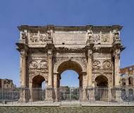 ¿Cómo se clasifican los arcos romanos?
