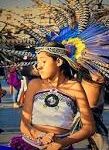 El Ritmo de los Ancestros: Explorando los Instrumentos de la Danza Azteca