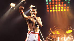 ¿Qué problema tenía en la boca Freddie Mercury?