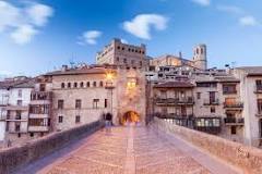 ¿Cómo se llama el pueblo más bonito de Teruel?