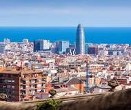 ¿Cuál es el distrito más grande de Barcelona?