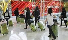 ¿Cuánto cobran por embalar una maleta en el aeropuerto?