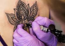 ¿Qué significado tiene el tatuaje de una flor?