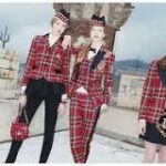 Compre Moda con Moschino: Experiencia de Tienda de Alto Nivel