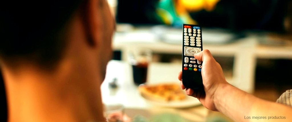 ¿Cómo cambio de canal con el teléfono?
