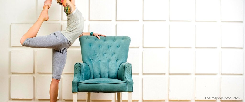 Descubre la comodidad y estilo de la silla mullida con brazos
