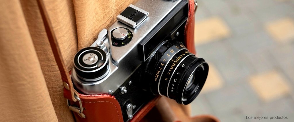 Descubre la elegancia de la Leica D-Lux 7 en El Corte Inglés