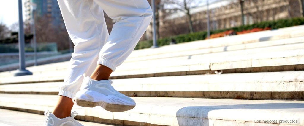Las Adidas SL 72 blancas: un clásico que nunca pasa de moda