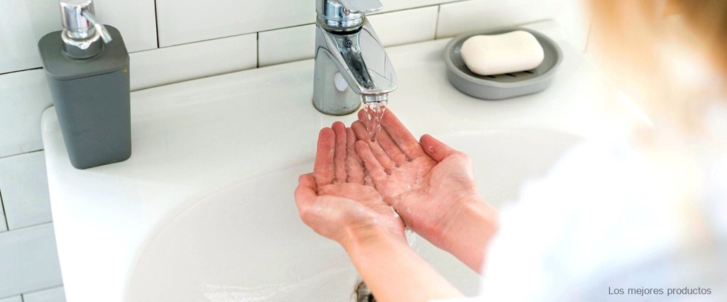 Manopla de baño Deliplus: un imprescindible para cuidar tu piel.